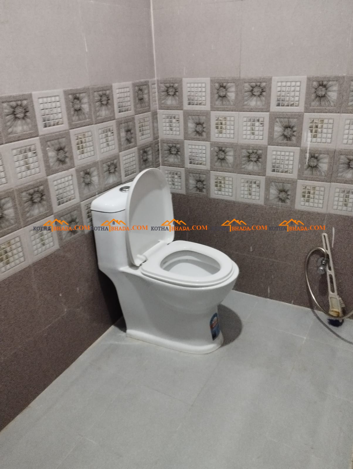Whole house with 22 rooms, 11 bathrooms, 5 kitchens for lease, Bharatpur - 9, Chitwan